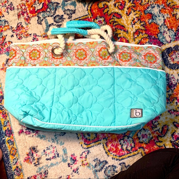 Cinda B. Handbags - Like New! Cinda B Grand Beach Tote